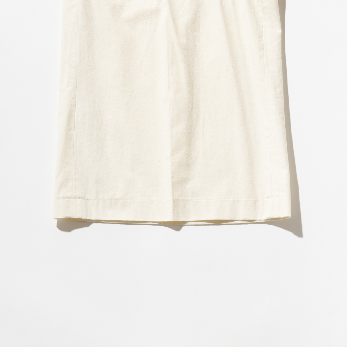 TUCK WIDE SHORTS A 詳細画像